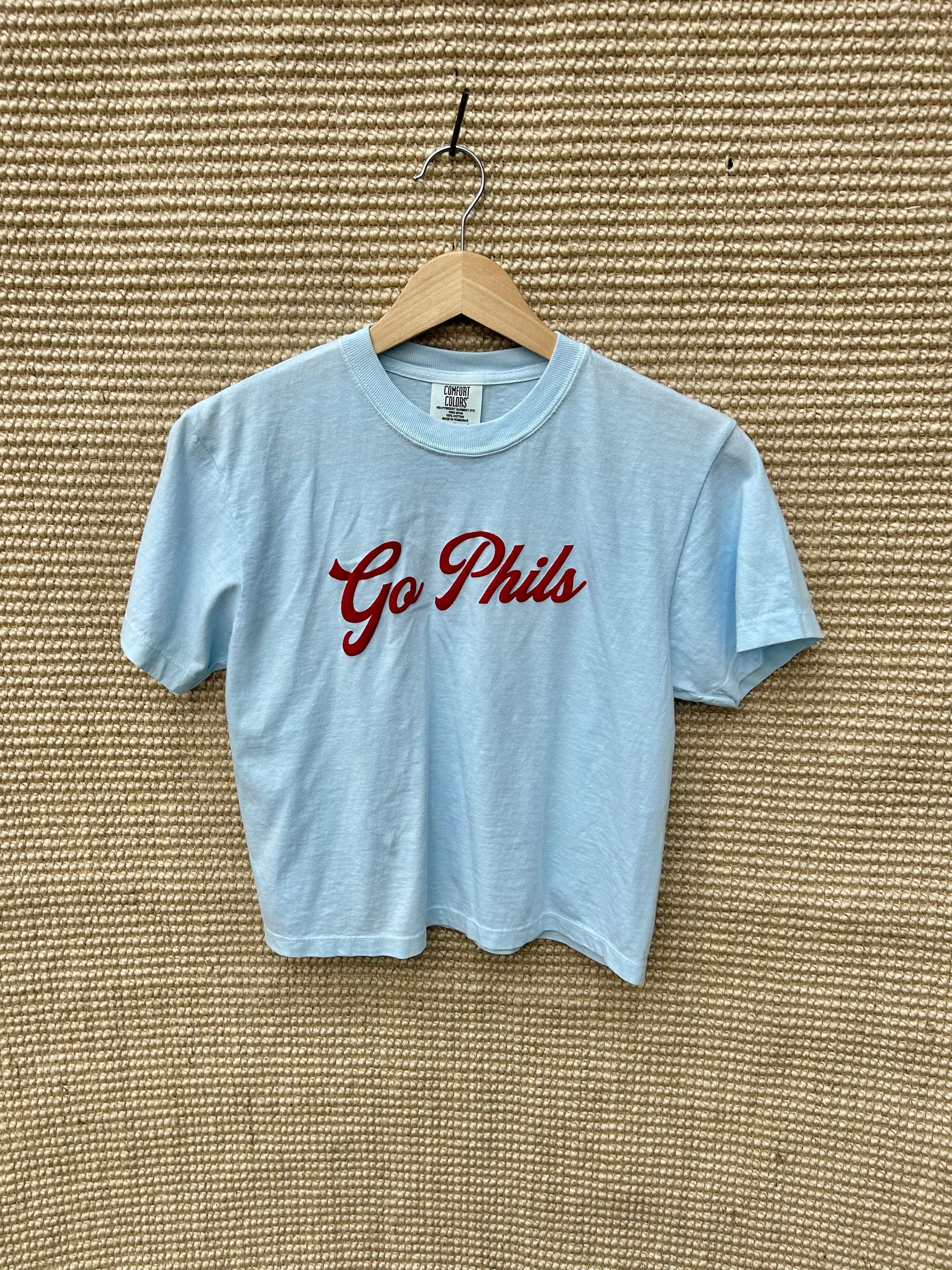 Go Phils Script Cropped Tee