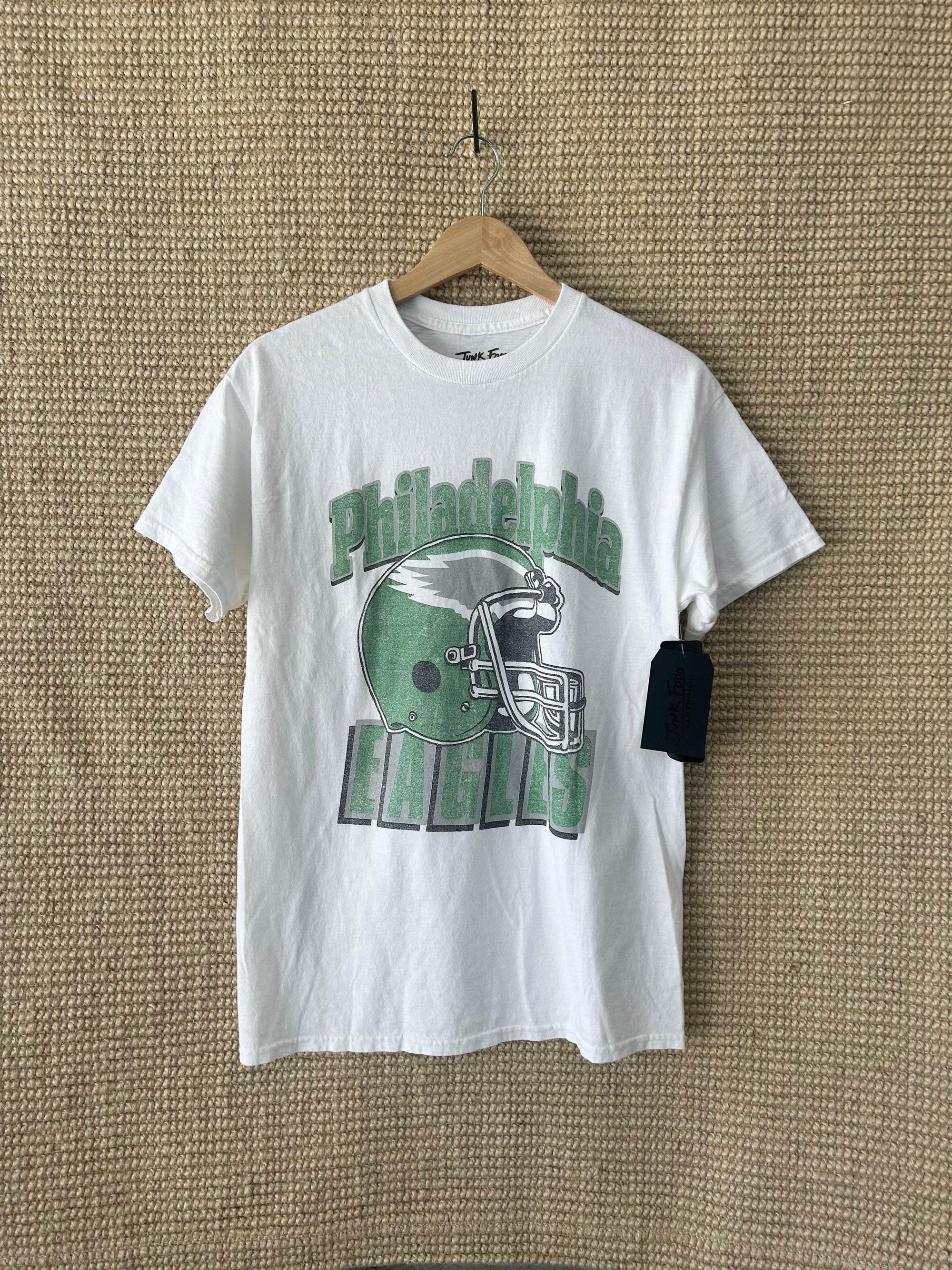 Philadelphia Eagles Throwback Helmet Flea Market Tee