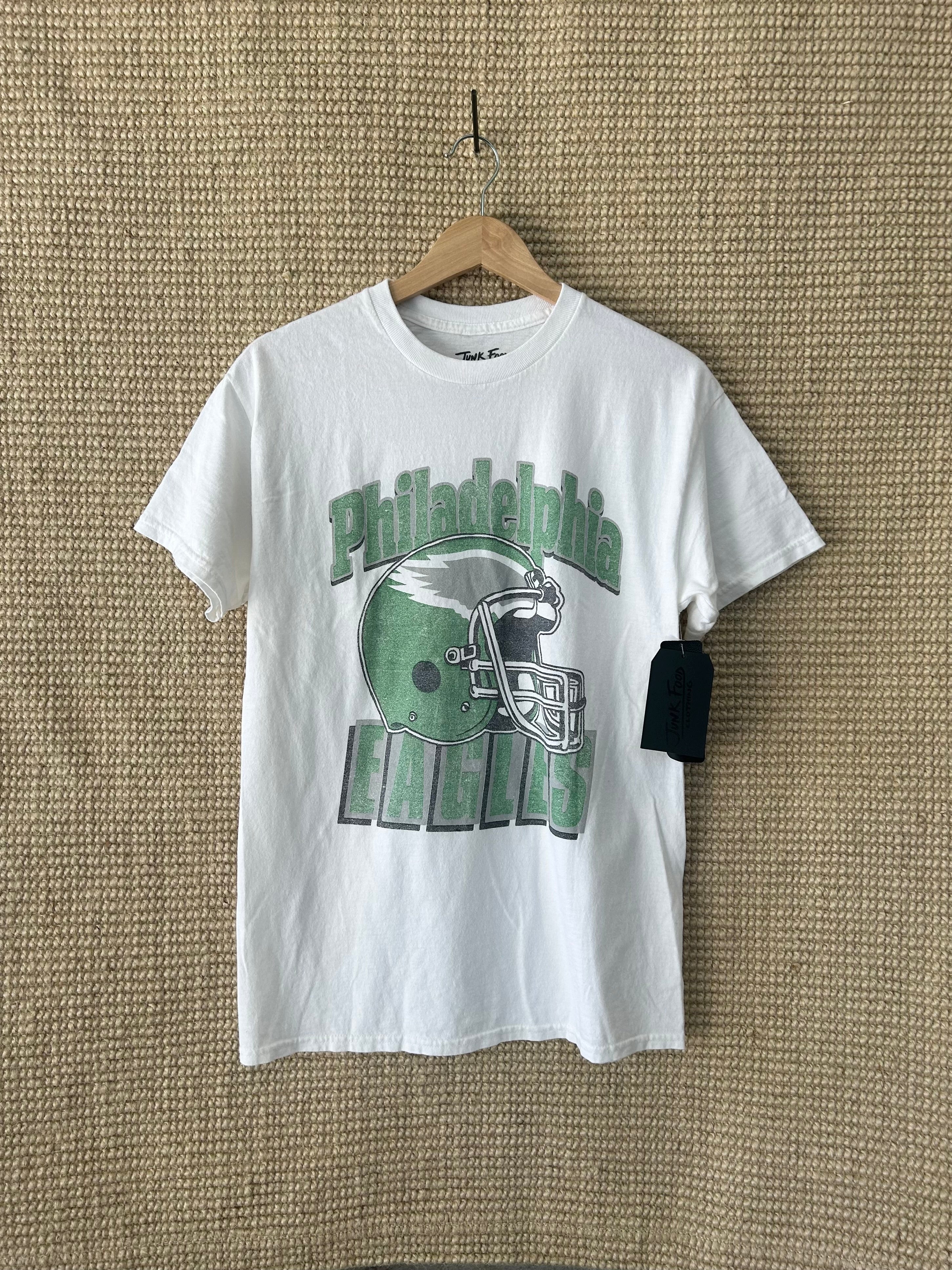 Philadelphia Eagles Throwback Helmet Flea Market Tee
